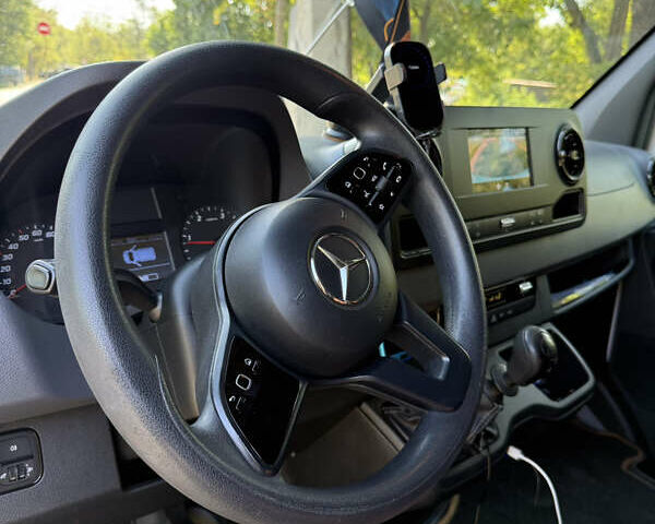 Белый Мерседес Sprinter, объемом двигателя 2.14 л и пробегом 125 тыс. км за 31999 $, фото 12 на Automoto.ua