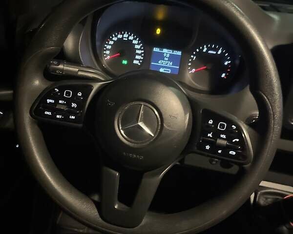 Белый Мерседес Sprinter, объемом двигателя 2.14 л и пробегом 470 тыс. км за 31000 $, фото 6 на Automoto.ua