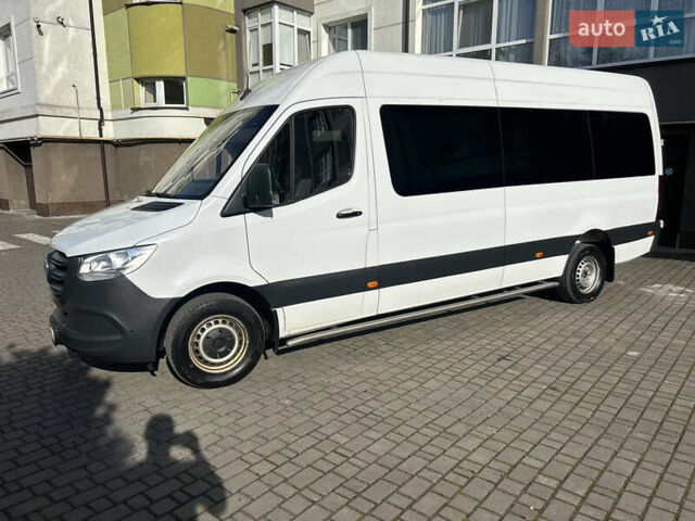 Белый Мерседес Sprinter, объемом двигателя 0 л и пробегом 380 тыс. км за 37700 $, фото 7 на Automoto.ua