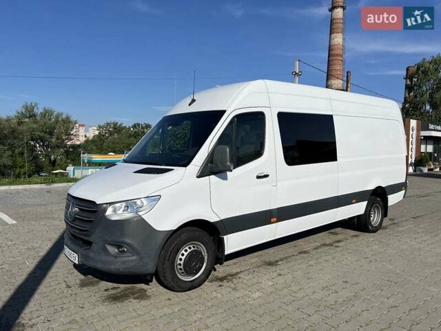 Белый Мерседес Sprinter, объемом двигателя 2.99 л и пробегом 357 тыс. км за 43682 $, фото 1 на Automoto.ua