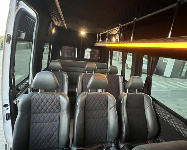 Белый Мерседес Sprinter, объемом двигателя 2.14 л и пробегом 470 тыс. км за 32999 $, фото 78 на Automoto.ua
