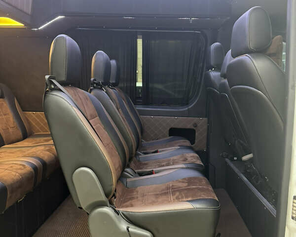 Белый Мерседес Sprinter, объемом двигателя 3 л и пробегом 360 тыс. км за 52744 $, фото 16 на Automoto.ua