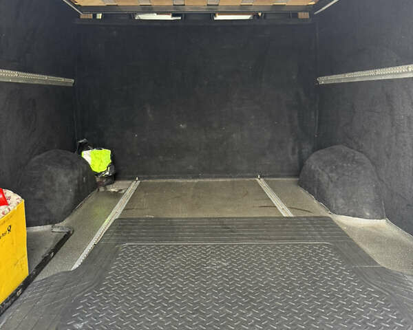 Белый Мерседес Sprinter, объемом двигателя 3 л и пробегом 491 тыс. км за 41500 $, фото 32 на Automoto.ua