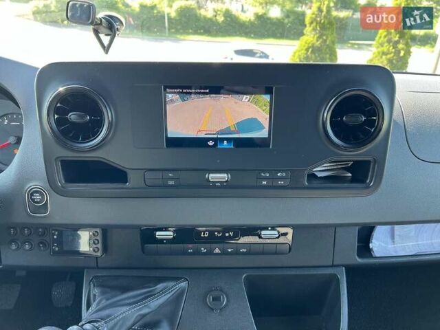 Белый Мерседес Sprinter, объемом двигателя 2.99 л и пробегом 357 тыс. км за 43682 $, фото 14 на Automoto.ua