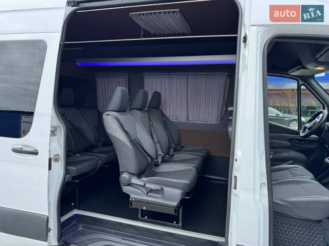 Белый Мерседес Sprinter, объемом двигателя 2.2 л и пробегом 251 тыс. км за 32800 $, фото 19 на Automoto.ua