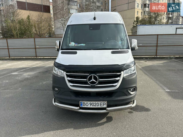 Белый Мерседес Sprinter, объемом двигателя 2.14 л и пробегом 550 тыс. км за 32000 $, фото 2 на Automoto.ua
