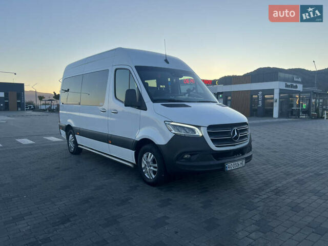 Белый Мерседес Sprinter, объемом двигателя 2.14 л и пробегом 470 тыс. км за 32999 $, фото 1 на Automoto.ua