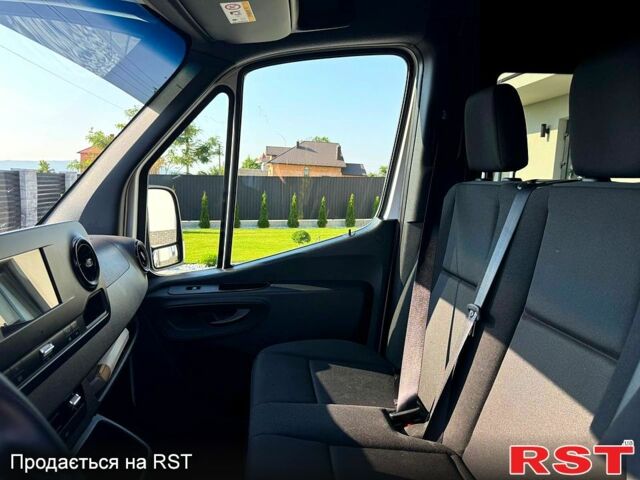 Белый Мерседес Sprinter, объемом двигателя 2.2 л и пробегом 222 тыс. км за 23500 $, фото 7 на Automoto.ua