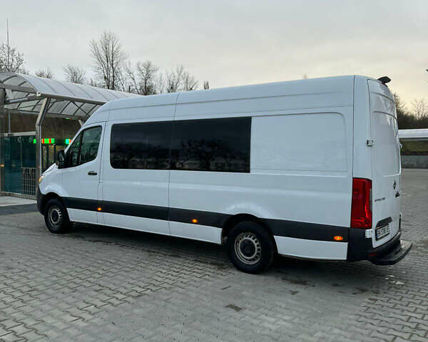 Белый Мерседес Sprinter, объемом двигателя 2.14 л и пробегом 355 тыс. км за 31500 $, фото 2 на Automoto.ua