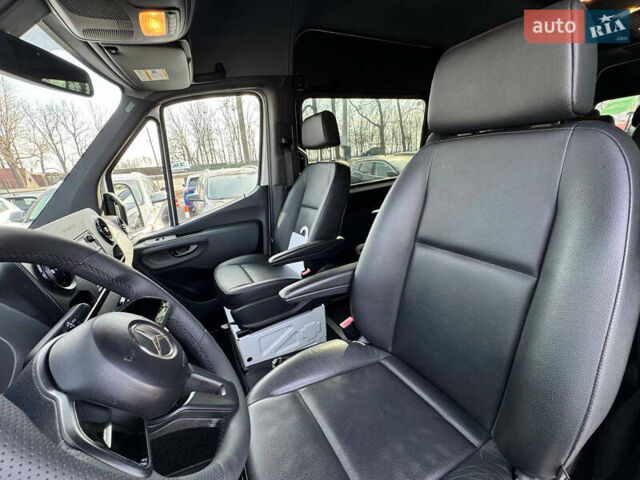 Белый Мерседес Sprinter, объемом двигателя 3 л и пробегом 125 тыс. км за 49900 $, фото 4 на Automoto.ua