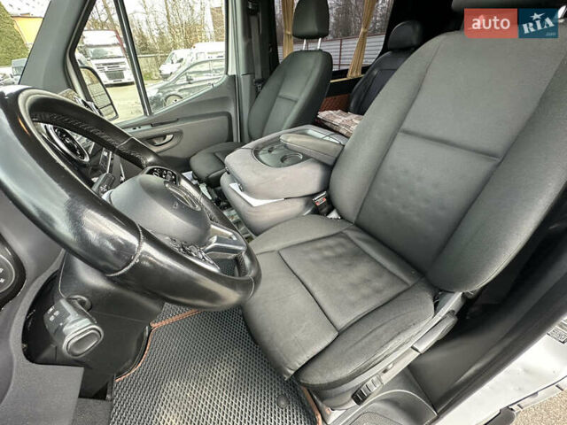 Белый Мерседес Sprinter, объемом двигателя 2.14 л и пробегом 550 тыс. км за 32000 $, фото 18 на Automoto.ua