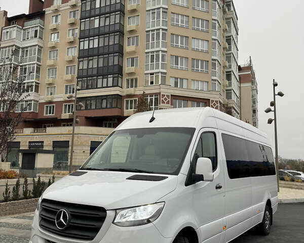 Білий Мерседес Sprinter, об'ємом двигуна 2.14 л та пробігом 365 тис. км за 69000 $, фото 8 на Automoto.ua