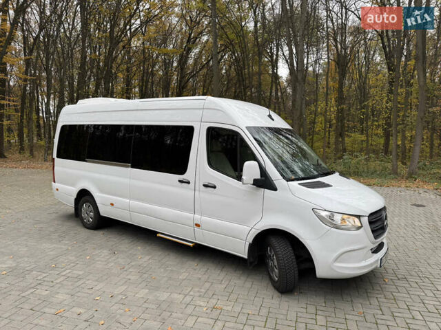 Білий Мерседес Sprinter, об'ємом двигуна 2.14 л та пробігом 365 тис. км за 69000 $, фото 1 на Automoto.ua