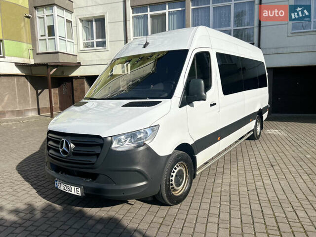 Белый Мерседес Sprinter, объемом двигателя 0 л и пробегом 380 тыс. км за 37700 $, фото 2 на Automoto.ua