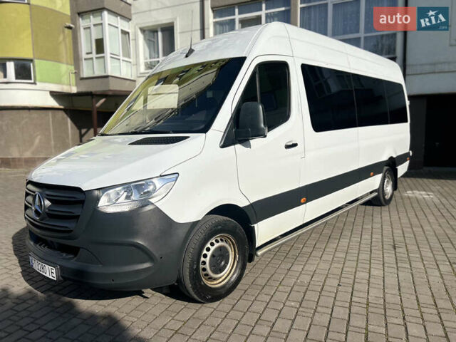 Белый Мерседес Sprinter, объемом двигателя 0 л и пробегом 380 тыс. км за 37700 $, фото 1 на Automoto.ua