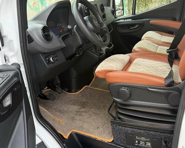Білий Мерседес Sprinter, об'ємом двигуна 2.14 л та пробігом 236 тис. км за 29800 $, фото 3 на Automoto.ua