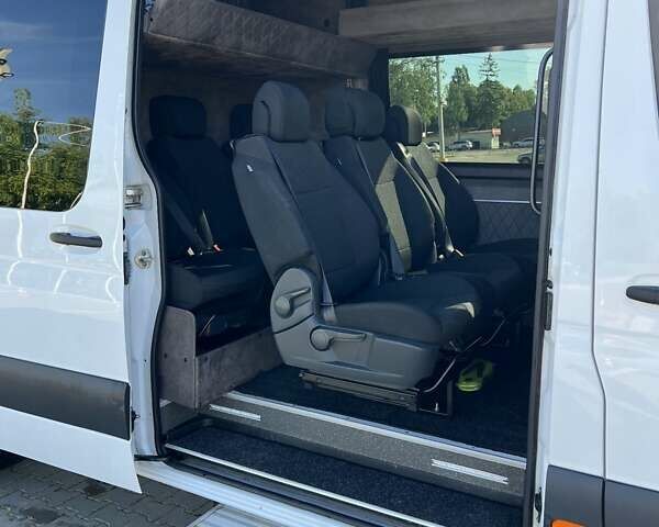 Белый Мерседес Sprinter, объемом двигателя 2.99 л и пробегом 357 тыс. км за 43682 $, фото 11 на Automoto.ua