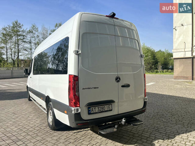 Белый Мерседес Sprinter, объемом двигателя 0 л и пробегом 380 тыс. км за 37700 $, фото 13 на Automoto.ua