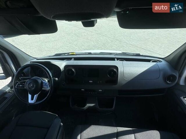 Белый Мерседес Sprinter, объемом двигателя 2.2 л и пробегом 180 тыс. км за 26500 $, фото 25 на Automoto.ua