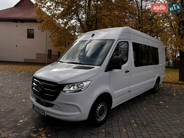 Белый Мерседес Sprinter, объемом двигателя 2.2 л и пробегом 347 тыс. км за 32800 $, фото 1 на Automoto.ua