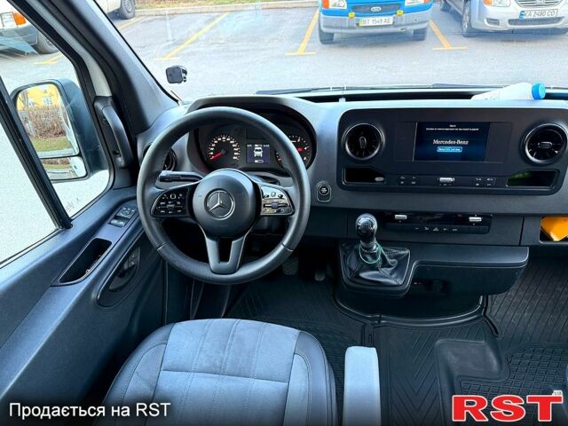 Белый Мерседес Sprinter, объемом двигателя 2.1 л и пробегом 300 тыс. км за 33500 $, фото 8 на Automoto.ua