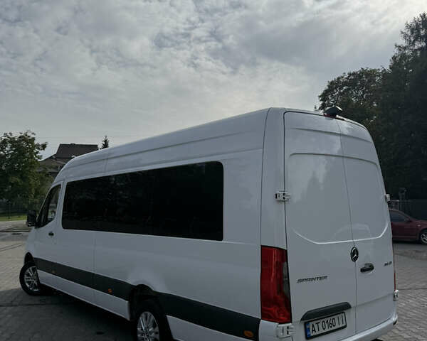 Белый Мерседес Sprinter, объемом двигателя 2.14 л и пробегом 209 тыс. км за 64800 $, фото 8 на Automoto.ua