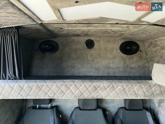 Белый Мерседес Sprinter, объемом двигателя 2.99 л и пробегом 357 тыс. км за 43682 $, фото 10 на Automoto.ua