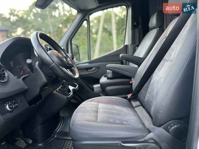 Белый Мерседес Sprinter, объемом двигателя 2.1 л и пробегом 450 тыс. км за 32300 $, фото 34 на Automoto.ua