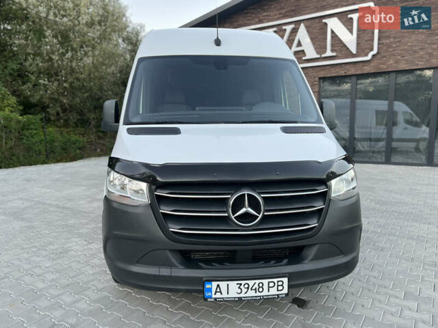 Белый Мерседес Sprinter, объемом двигателя 2.1 л и пробегом 450 тыс. км за 32300 $, фото 4 на Automoto.ua