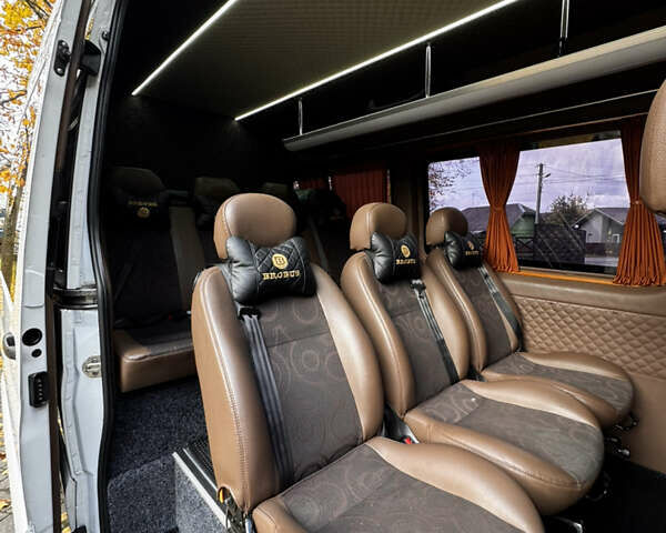 Белый Мерседес Sprinter, объемом двигателя 2.2 л и пробегом 347 тыс. км за 32800 $, фото 28 на Automoto.ua