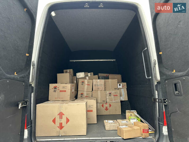 Белый Мерседес Sprinter, объемом двигателя 2.14 л и пробегом 550 тыс. км за 32000 $, фото 24 на Automoto.ua