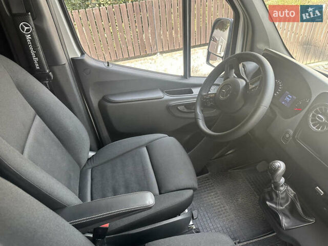 Белый Мерседес Sprinter, объемом двигателя 2.14 л и пробегом 230 тыс. км за 36000 $, фото 5 на Automoto.ua