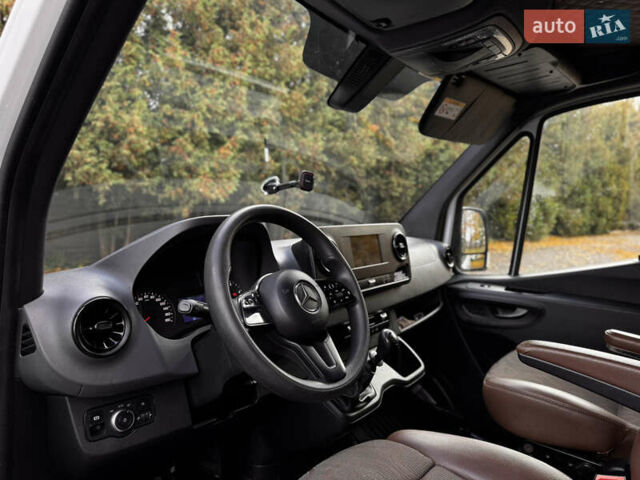 Белый Мерседес Sprinter, объемом двигателя 2.2 л и пробегом 347 тыс. км за 32800 $, фото 19 на Automoto.ua