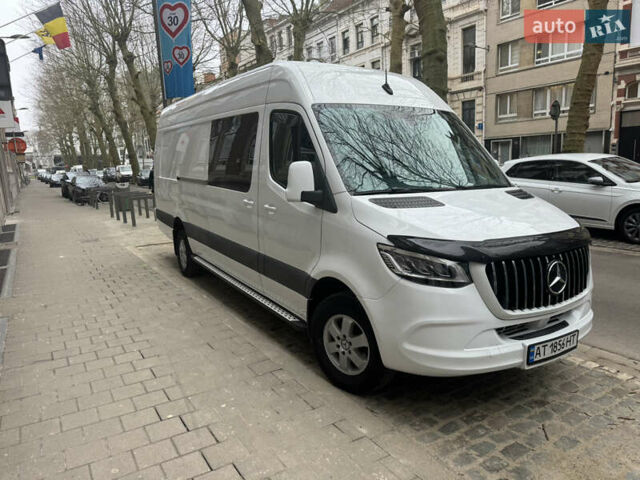 Белый Мерседес Sprinter, объемом двигателя 3 л и пробегом 360 тыс. км за 52744 $, фото 5 на Automoto.ua