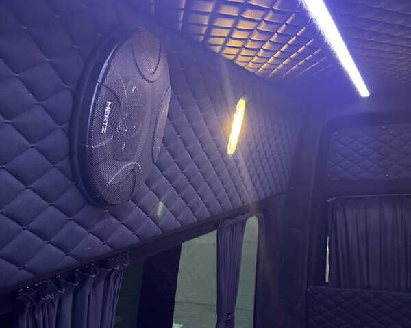 Белый Мерседес Sprinter, объемом двигателя 2.14 л и пробегом 470 тыс. км за 32999 $, фото 56 на Automoto.ua