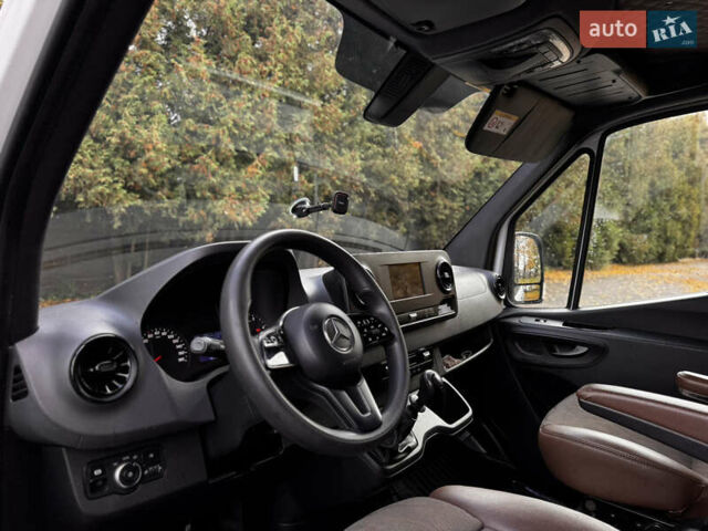 Белый Мерседес Sprinter, объемом двигателя 2.2 л и пробегом 347 тыс. км за 32800 $, фото 18 на Automoto.ua