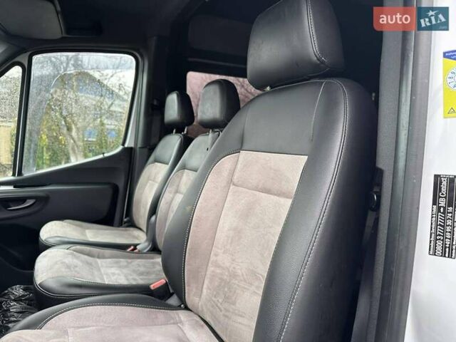 Белый Мерседес Sprinter, объемом двигателя 2.14 л и пробегом 275 тыс. км за 32600 $, фото 14 на Automoto.ua