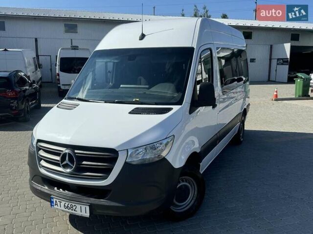 Белый Мерседес Sprinter, объемом двигателя 2.2 л и пробегом 180 тыс. км за 26500 $, фото 7 на Automoto.ua
