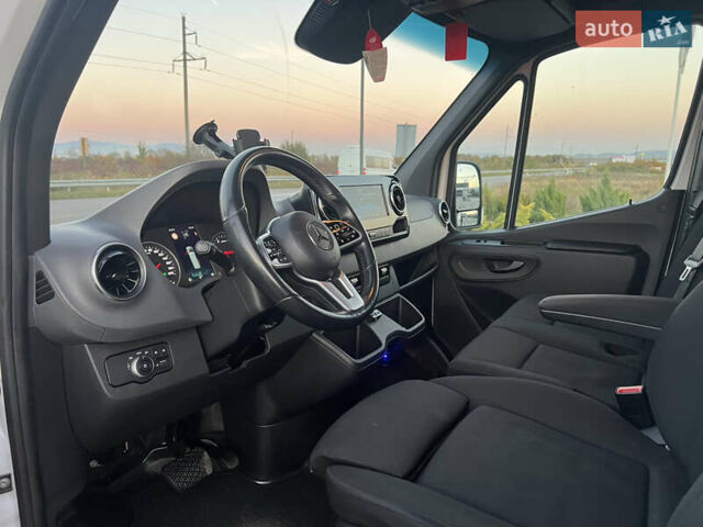 Белый Мерседес Sprinter, объемом двигателя 2.14 л и пробегом 470 тыс. км за 32999 $, фото 31 на Automoto.ua