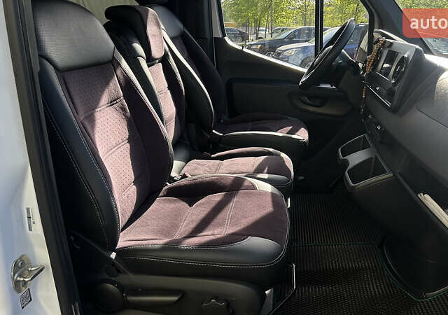Белый Мерседес Sprinter, объемом двигателя 0 л и пробегом 380 тыс. км за 37700 $, фото 42 на Automoto.ua