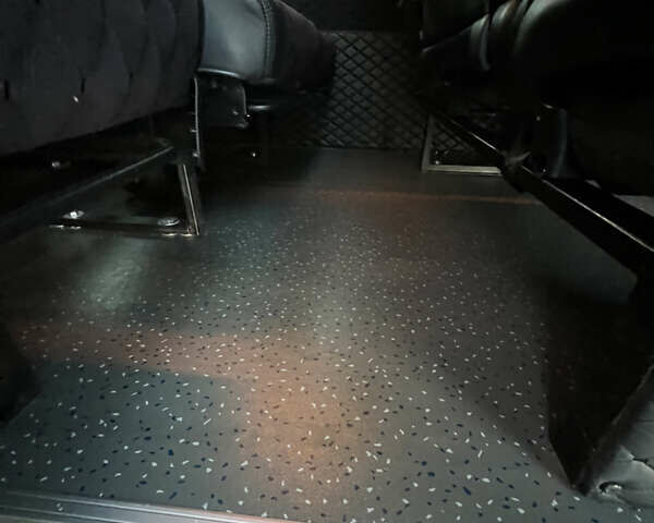 Белый Мерседес Sprinter, объемом двигателя 2.14 л и пробегом 470 тыс. км за 32999 $, фото 27 на Automoto.ua