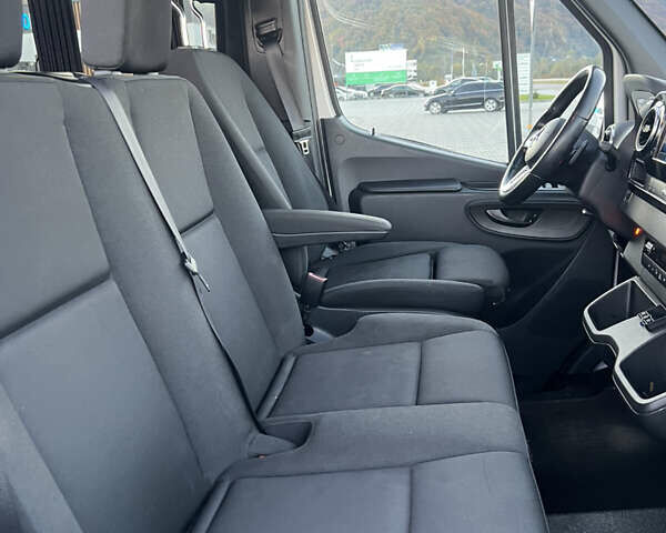 Белый Мерседес Sprinter, объемом двигателя 2.14 л и пробегом 470 тыс. км за 32999 $, фото 60 на Automoto.ua