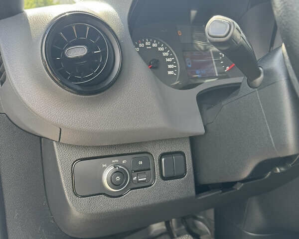 Белый Мерседес Sprinter, объемом двигателя 3 л и пробегом 491 тыс. км за 39999 $, фото 23 на Automoto.ua