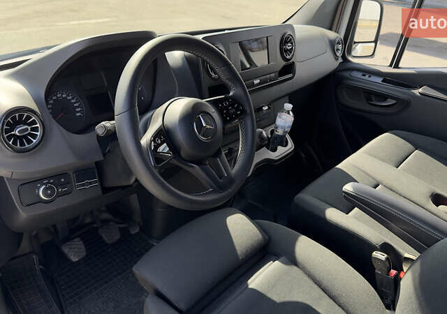 Белый Мерседес Sprinter, объемом двигателя 2.14 л и пробегом 230 тыс. км за 36000 $, фото 14 на Automoto.ua