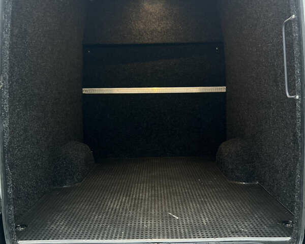 Белый Мерседес Sprinter, объемом двигателя 2.1 л и пробегом 450 тыс. км за 32300 $, фото 29 на Automoto.ua