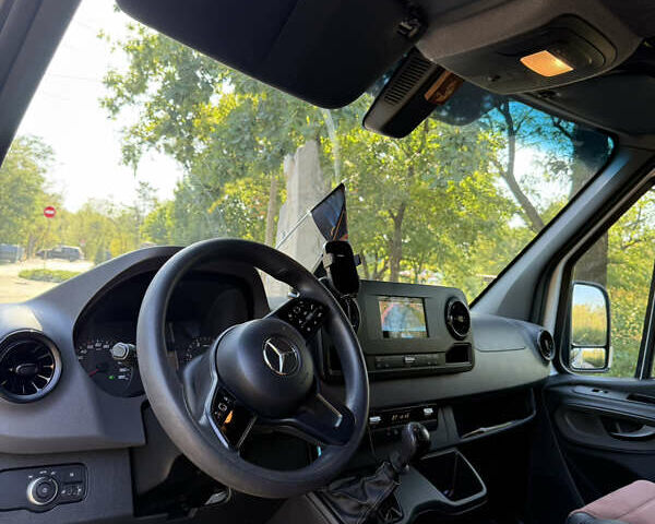 Белый Мерседес Sprinter, объемом двигателя 2.14 л и пробегом 125 тыс. км за 31999 $, фото 10 на Automoto.ua