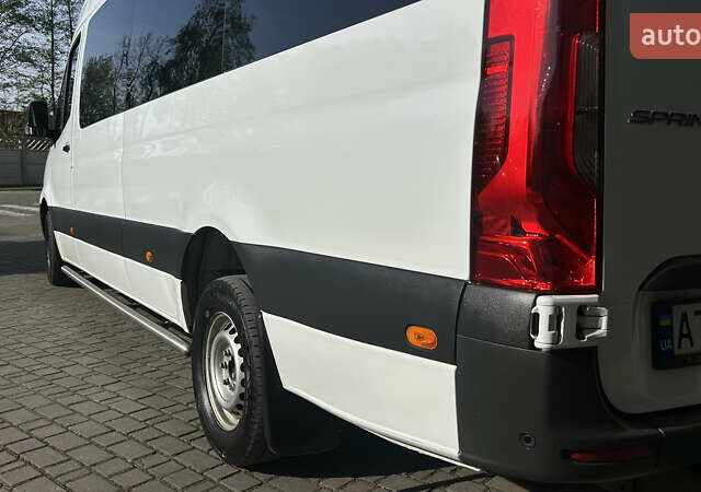 Белый Мерседес Sprinter, объемом двигателя 0 л и пробегом 380 тыс. км за 37700 $, фото 12 на Automoto.ua