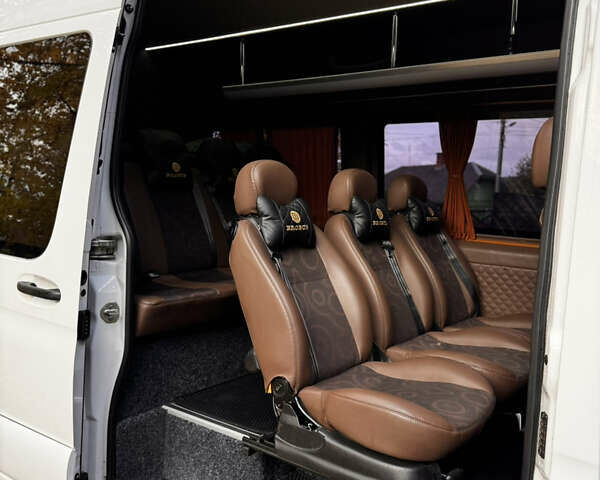 Белый Мерседес Sprinter, объемом двигателя 2.2 л и пробегом 347 тыс. км за 32800 $, фото 24 на Automoto.ua
