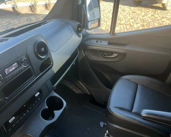 Белый Мерседес Sprinter, объемом двигателя 3 л и пробегом 125 тыс. км за 49900 $, фото 9 на Automoto.ua
