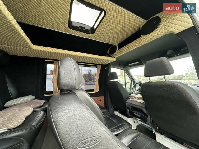 Белый Мерседес Sprinter, объемом двигателя 2.14 л и пробегом 550 тыс. км за 32000 $, фото 12 на Automoto.ua